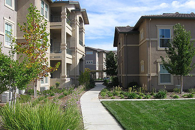Photo of GENEVA POINTE APTS. Affordable housing located at 8280 GENEVA POINTE DR ELK GROVE, CA 95624