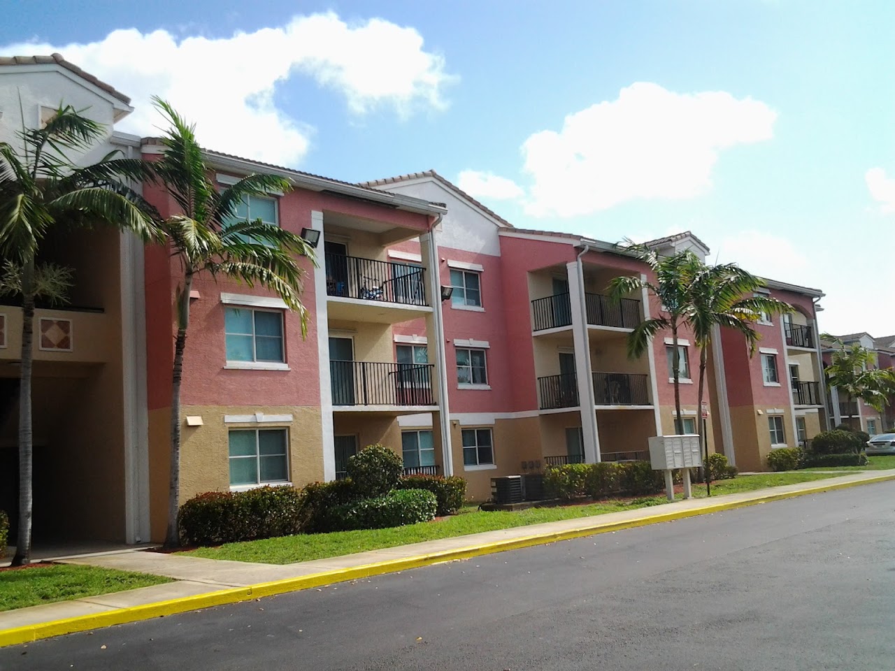 Photo of ATLANTIC PALMS (POMPANO BEACH). Affordable housing located at 1209 NW THIRD AVE POMPANO BEACH, FL 33060