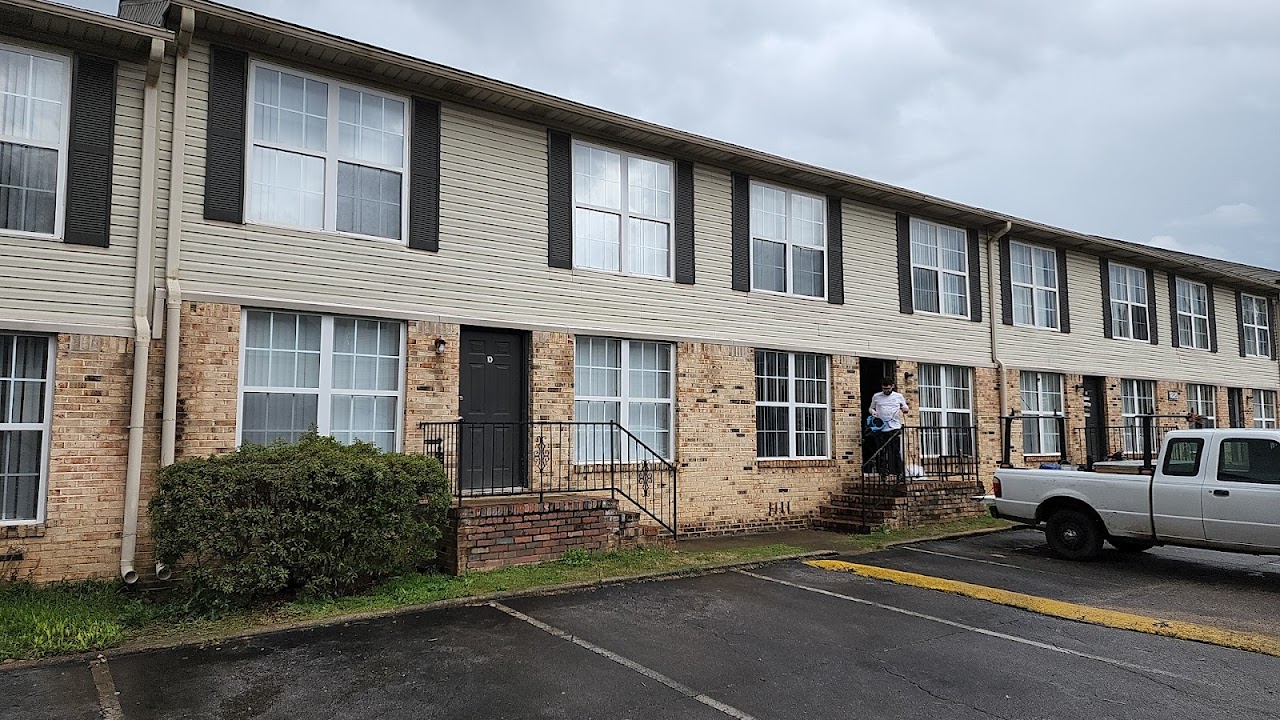 Photo of THE POINTE APTS. Affordable housing located at 1802B BOND CIR NE CENTER POINT, AL 35215