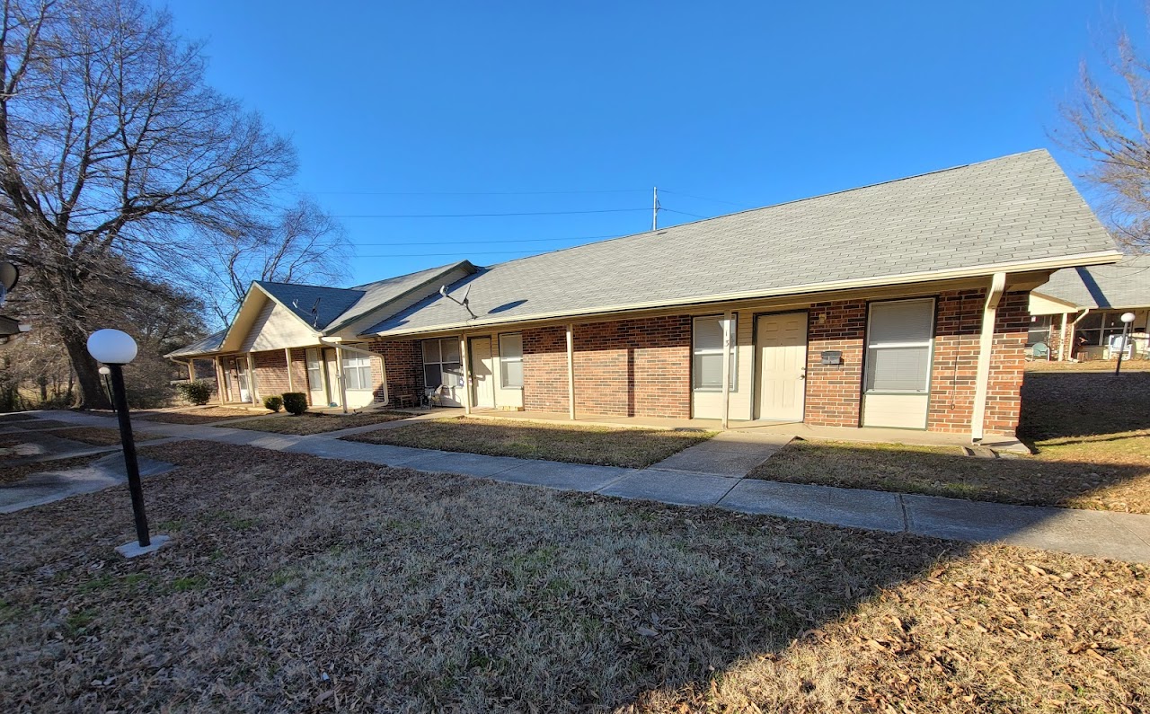 Photo of DEKALB APTS. Affordable housing located at 900 W FRONT ST DE KALB, TX 75559