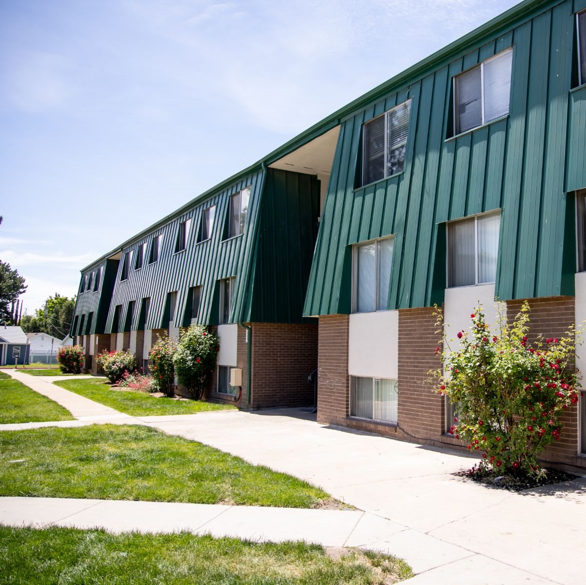 Photo of LAYTON POINTE APTS.. Affordable housing located at 355 EAST KNOWLTON STREET LAYTON, UT 84041
