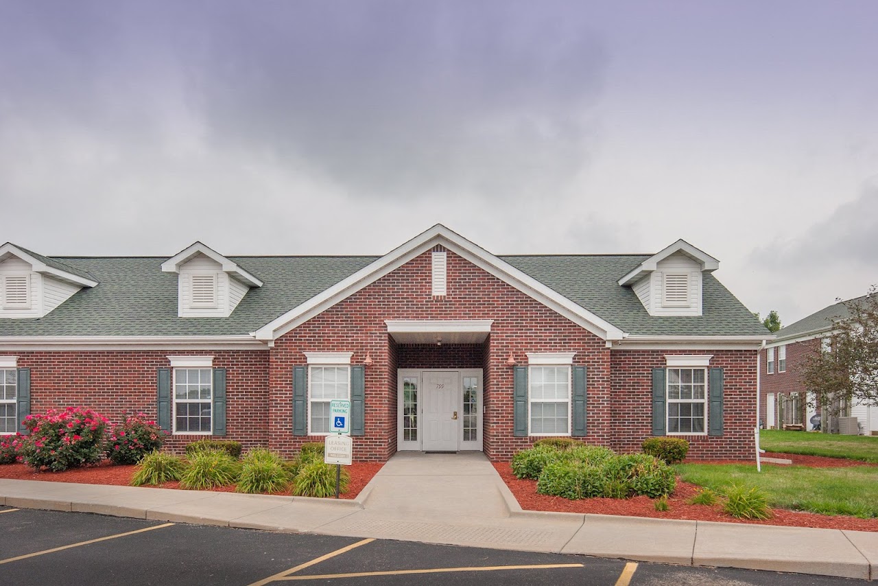Photo of CHATHAM CROSSING. Affordable housing located at 771 TITAN CT CHATHAM, IL 62629