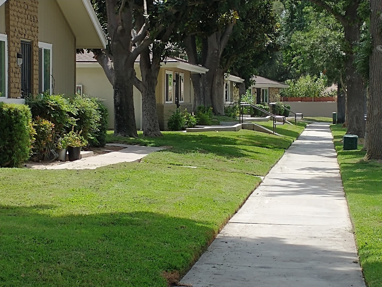 Photo of BREEZEWOOD APTS. Affordable housing located at 3893 KIRKWOOD AVE RIVERSIDE, CA 92501