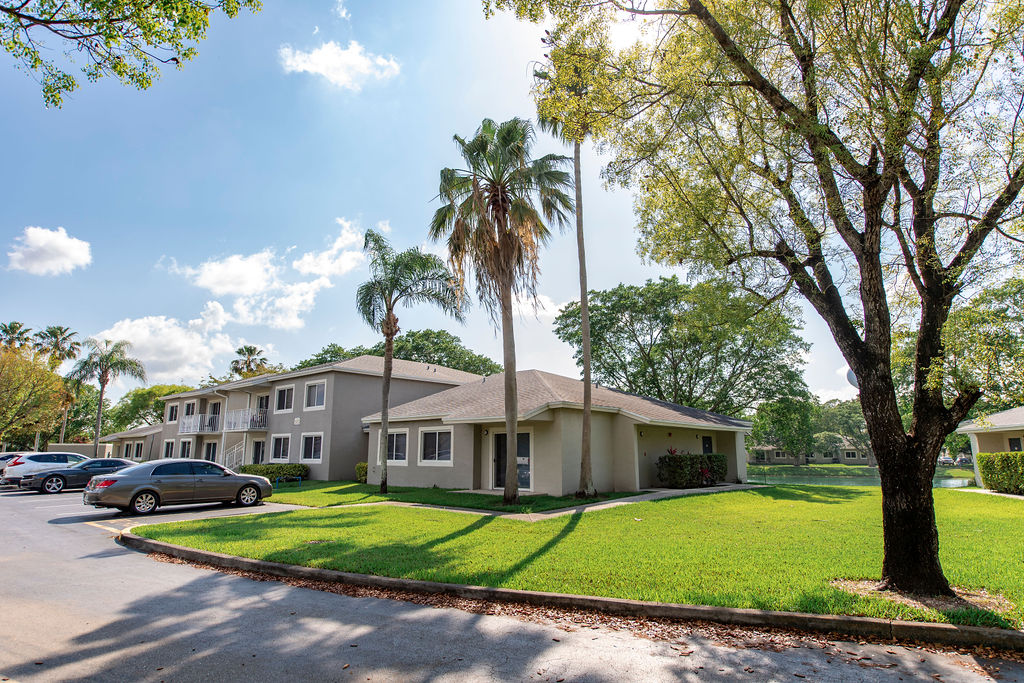 Photo of RIVER OAKS - FLORIDA CITY. Affordable housing located at 501 N.W. 5TH AVENUE FLORIDA CITY, FL 33034
