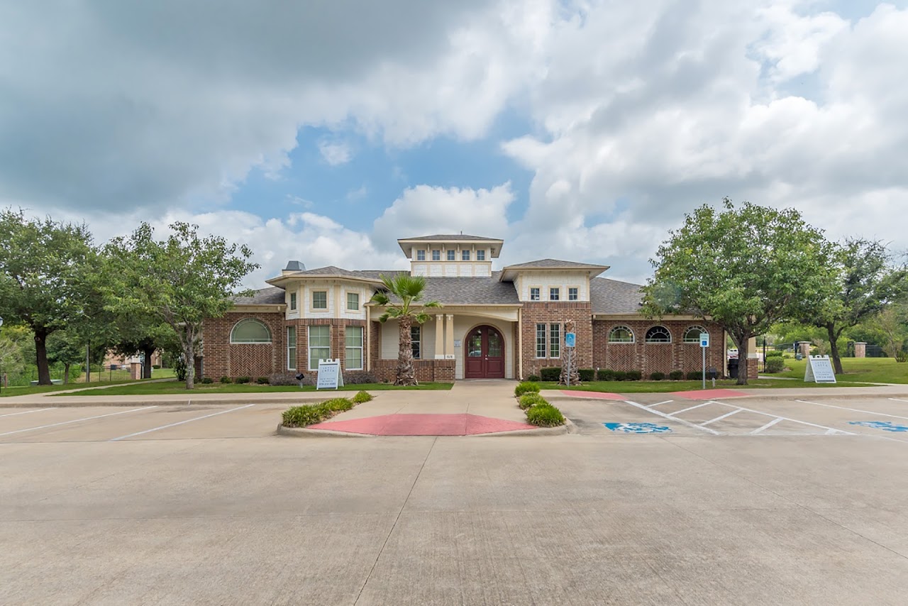 Photo of FOREST PARK APTS at 1828 SANDY POINT RD BRYAN, TX 77807