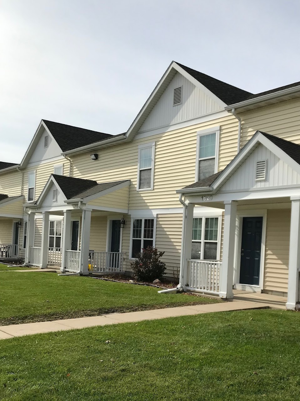 Photo of PICKEREL PARK TOWNHOMES at MULTIPLE BUILDING ADDRESSES ALBERT LEA, MN 56007