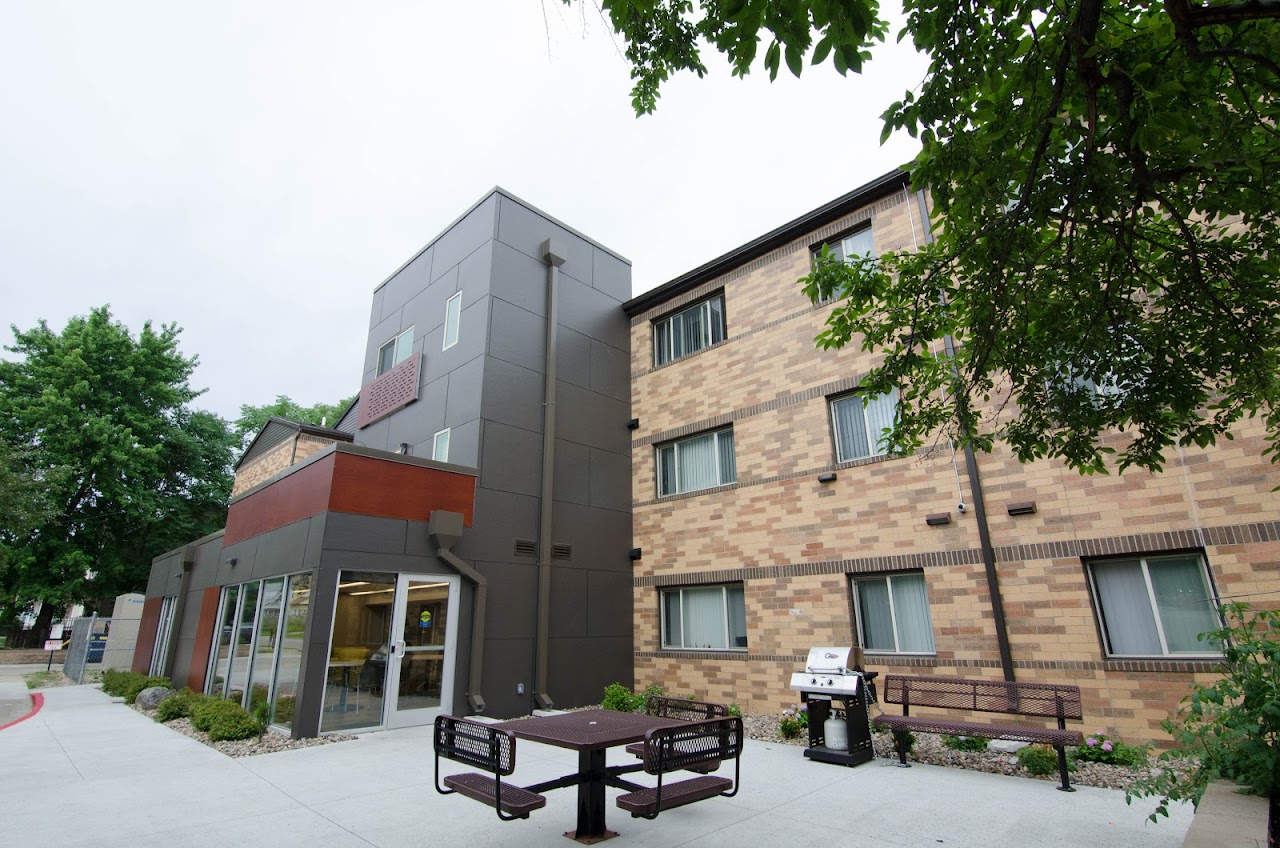 Corinthian Gardens Affordable Housing in Des Moines, IA Section 8