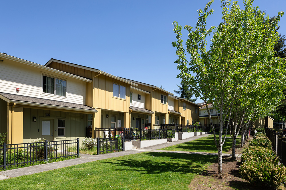 Photo of BIRCH CREEK APARTMENTS. Affordable housing located at 27360 - 129TH PLACE SE KENT, WA 98030