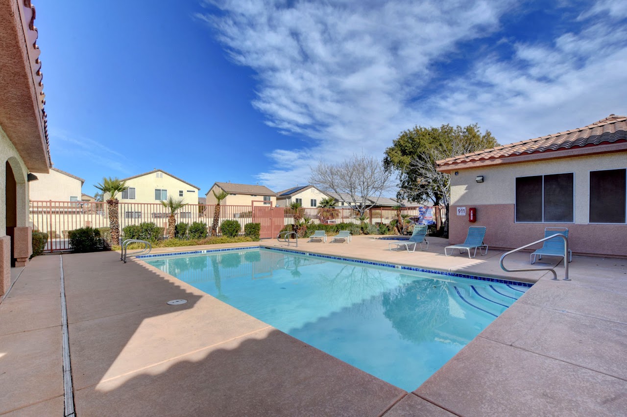 Photo of SILVER PINES APTS at 6650 E RUSSELL RD LAS VEGAS, NV 89122