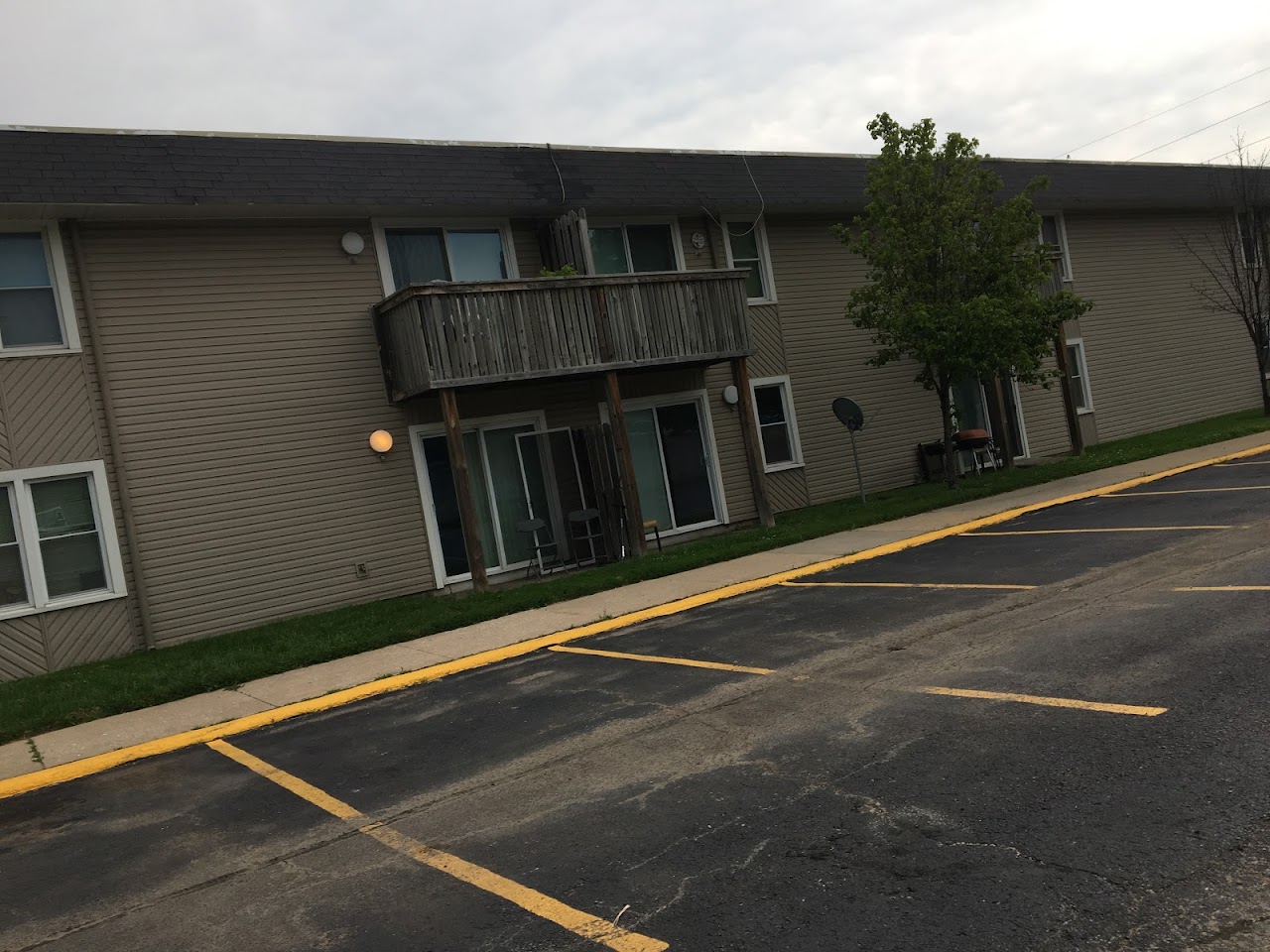 Photo of FOREST COVE NORTH APTS at 2954 N HATIONAL SPRINGFIELD, MO 