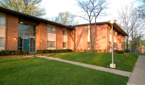 Photo of HICKORY TRACE APTS. Affordable housing located at 3591 DEHART PL ST ANN, MO 63074