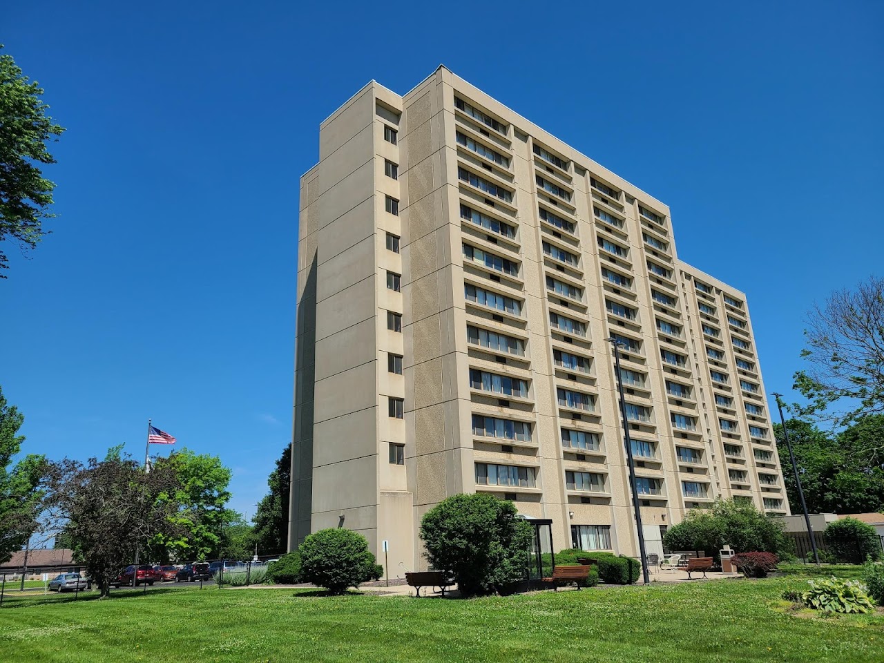 Photo of CAPITOL PLAZA. Affordable housing located at 1210 E WASHINGTON ST SPRINGFIELD, IL 62703