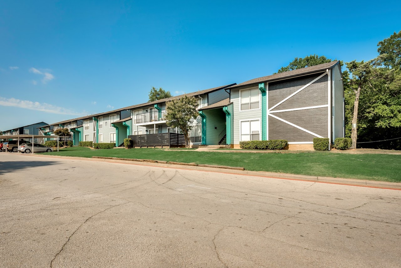 Photo of WOODHOLLOW. Affordable housing located at 4424 WOODHOLLOW DR DALLAS, TX 75237