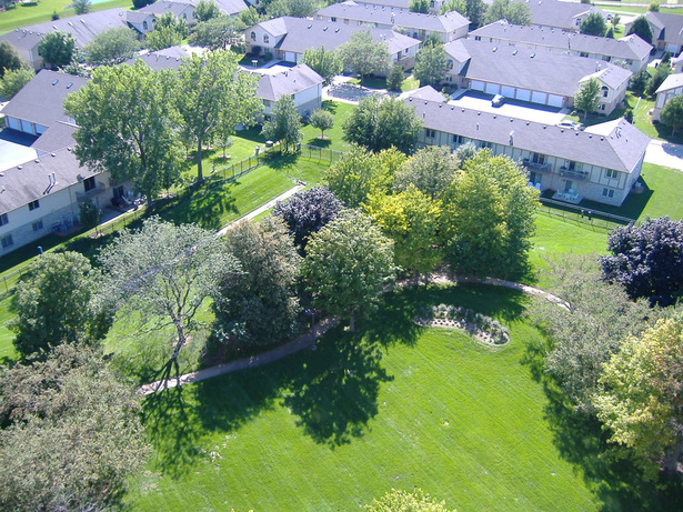 Photo of INWOOD TOWERS. Affordable housing located at 247 CATERPILLAR DR JOLIET, IL 60436