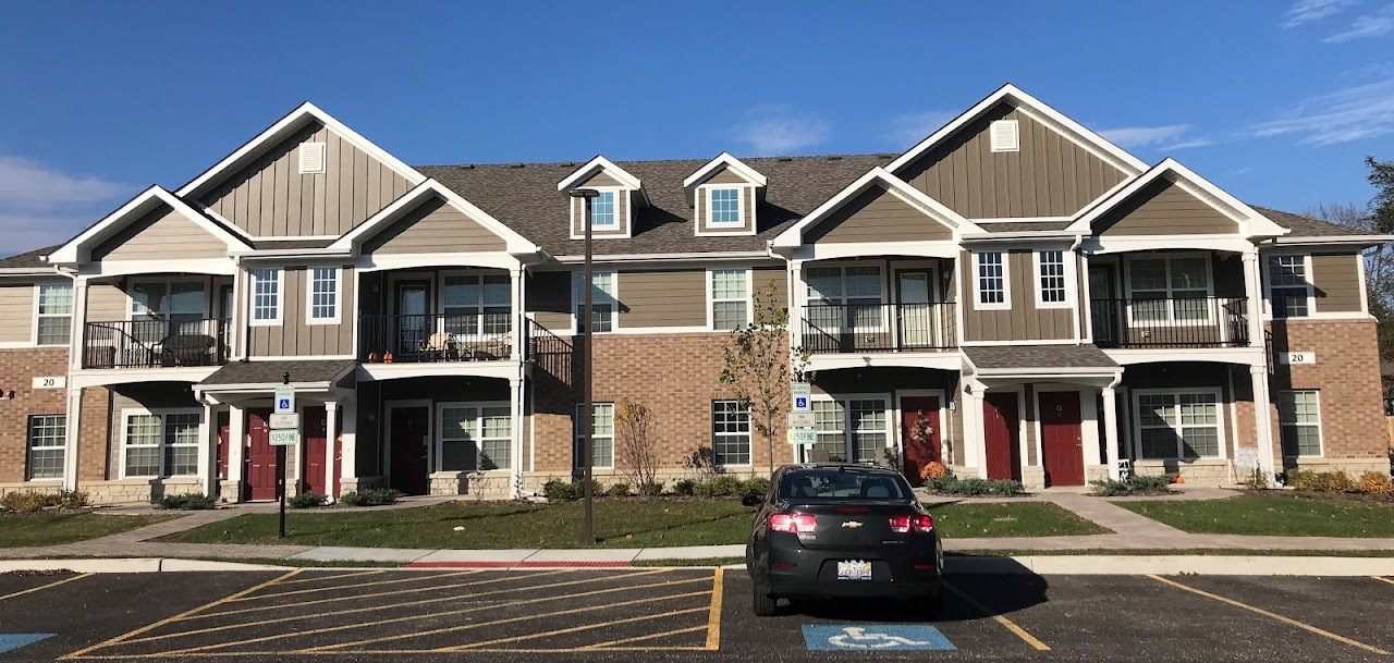Photo of GARDEN PLACE APARTMENT HOMES at 225 NORTH 1ST STREET CARY, IL 60013