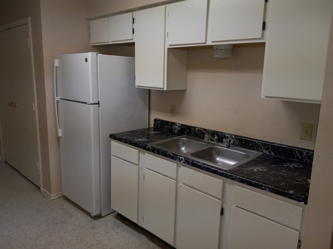 Photo of WOODLAND APTS. Affordable housing located at 500 W 17TH ST MT PLEASANT, TX 75455