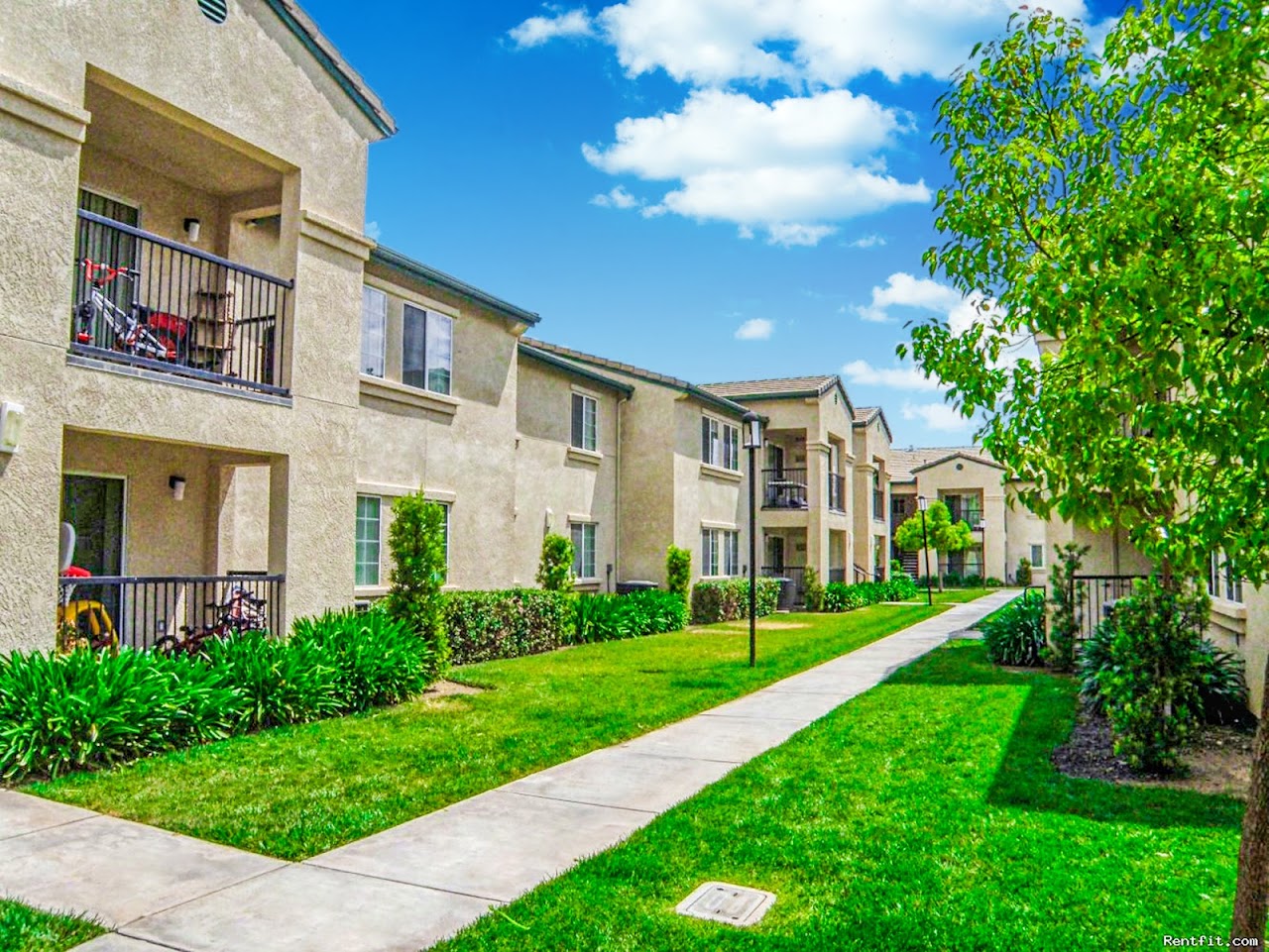 Photo of WILLOWS (CLOVIS). Affordable housing located at 865 W GETTYSBURG AVE CLOVIS, CA 93612