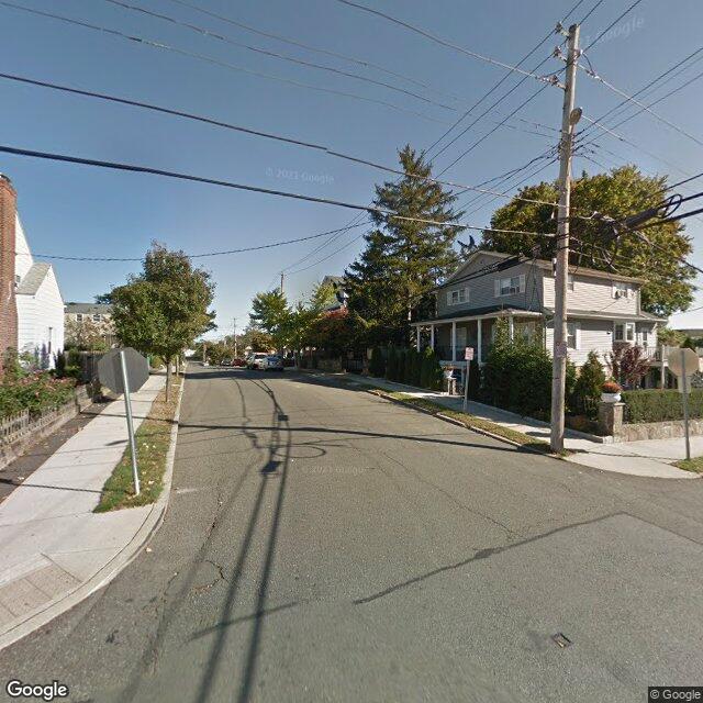 Photo of GRANT ST at 28 LOUIS CT PORT CHESTER, NY 10573