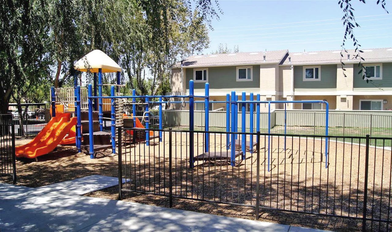 Photo of VILLAGE MEADOWS. Affordable housing located at 700 ARBOR PKWY HEMET, CA 92545