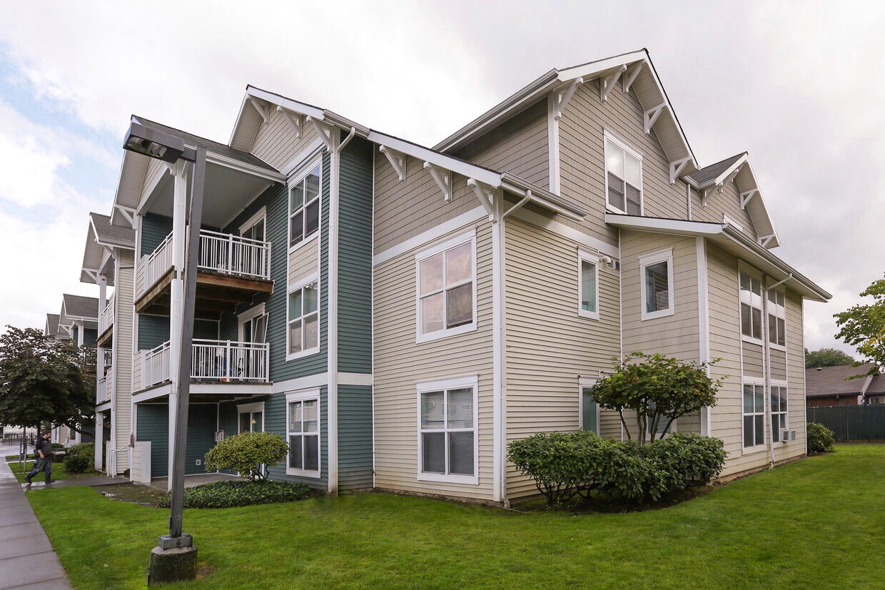 Photo of PLUM MEADOWS APARTMENTS. Affordable housing located at 1919 W 34TH STREET VANCOUVER, WA 98660