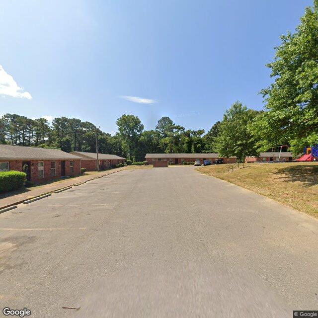 Photo of HERITAGE TRAILS APARTMENTS at 265 WOODWARD AVENUE HOLLY SPRINGS, MS 38635
