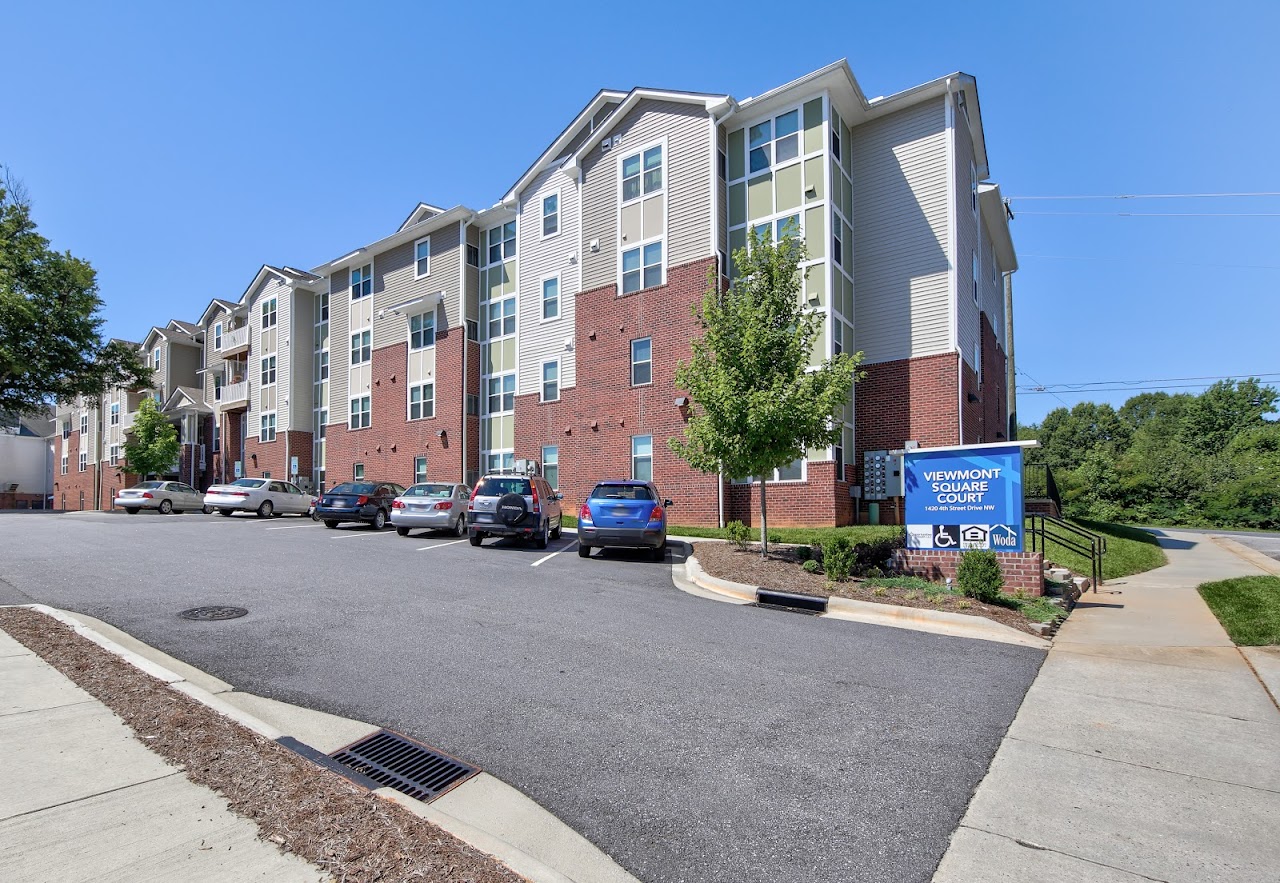 Photo of VIEWMONT SQUARE COURT. Affordable housing located at 1420 4TH ST DR NW HICKORY, NC 28601