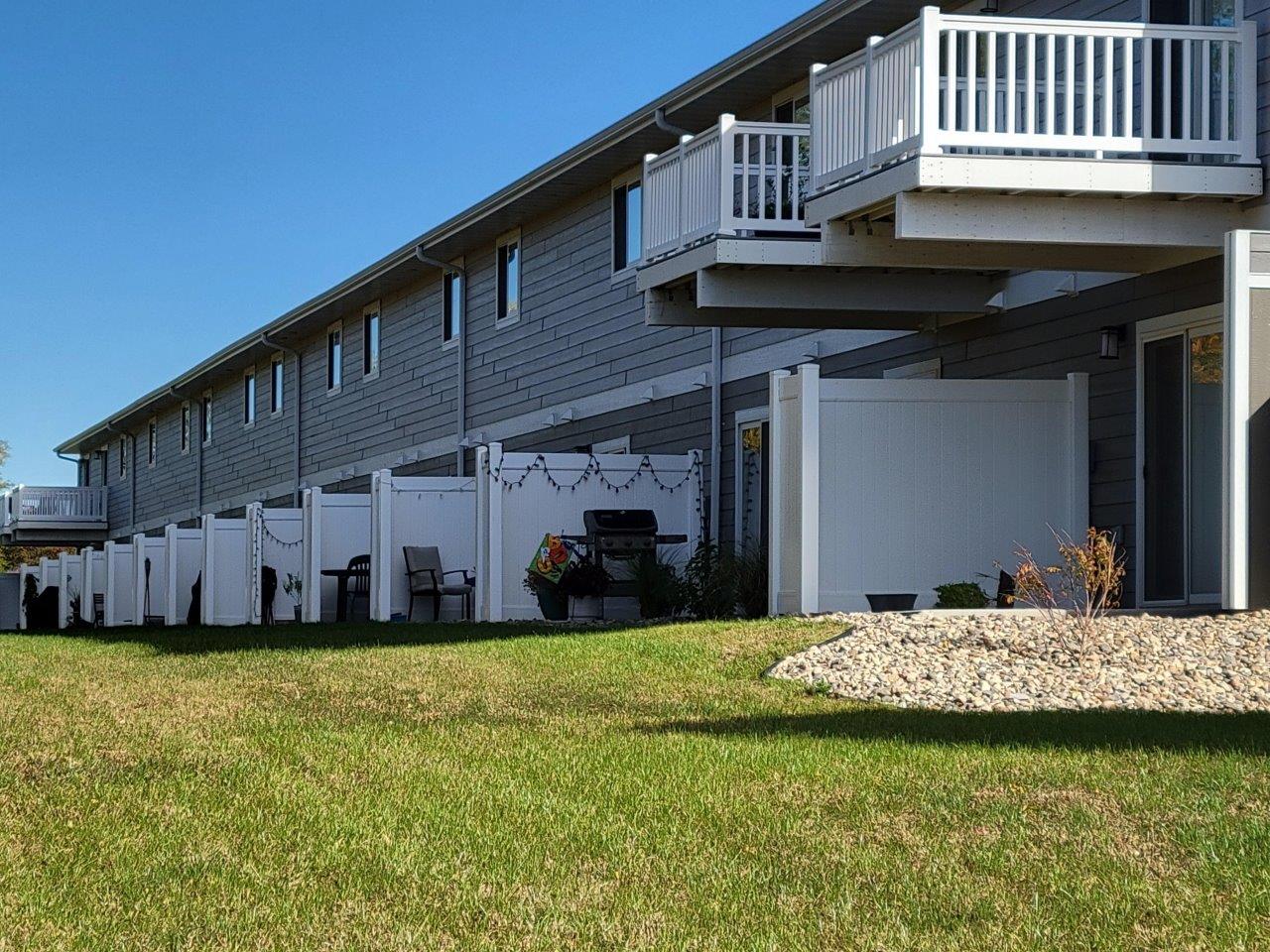 Photo of WHITING COURT APARTMENTS. Affordable housing located at 1006 WHITING DRIVE YANKTON, SD 57078