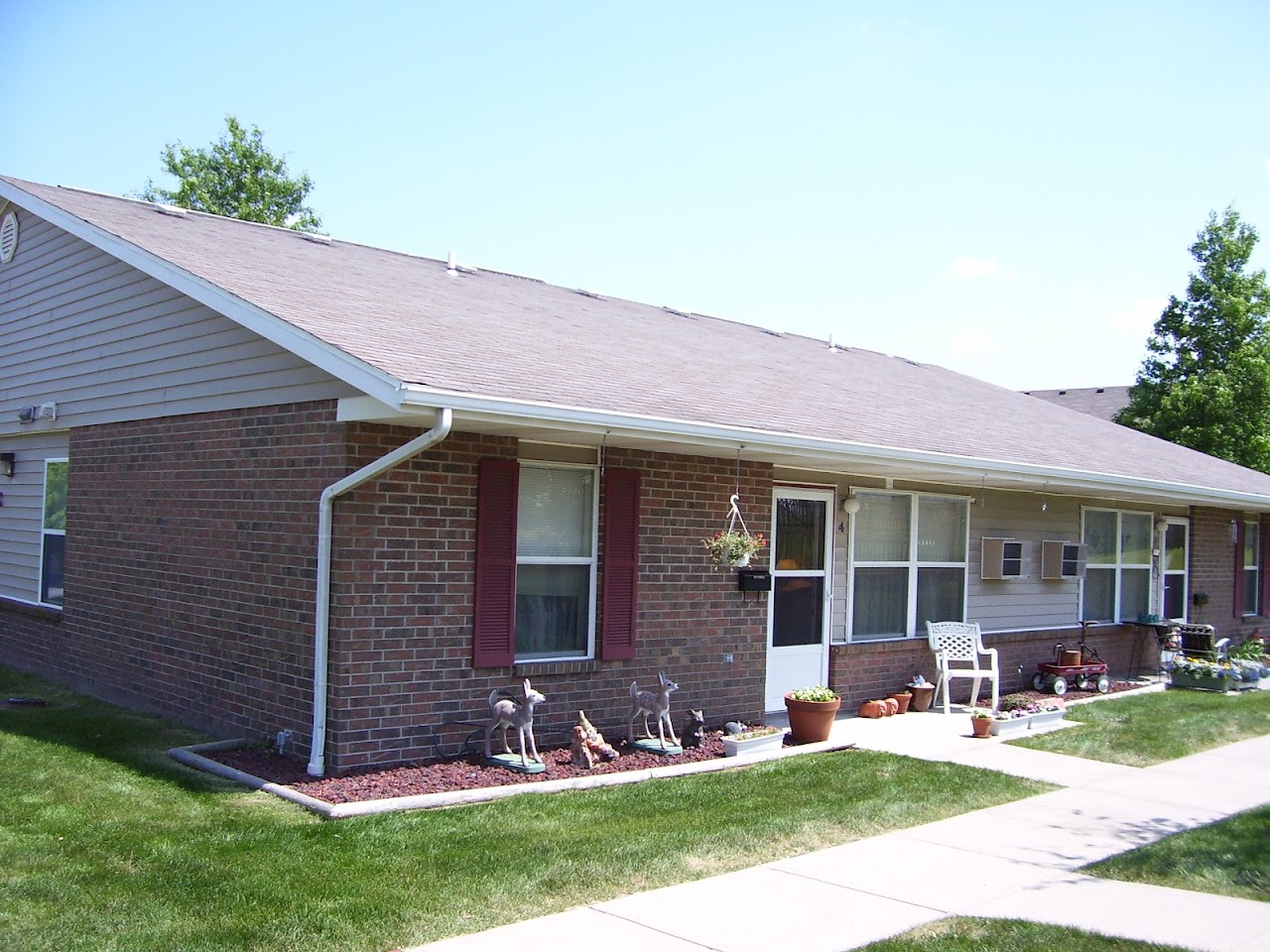 Photo of SMITHVILLE PROPERTIES. Affordable housing located at  SMITHVILLE, MO 