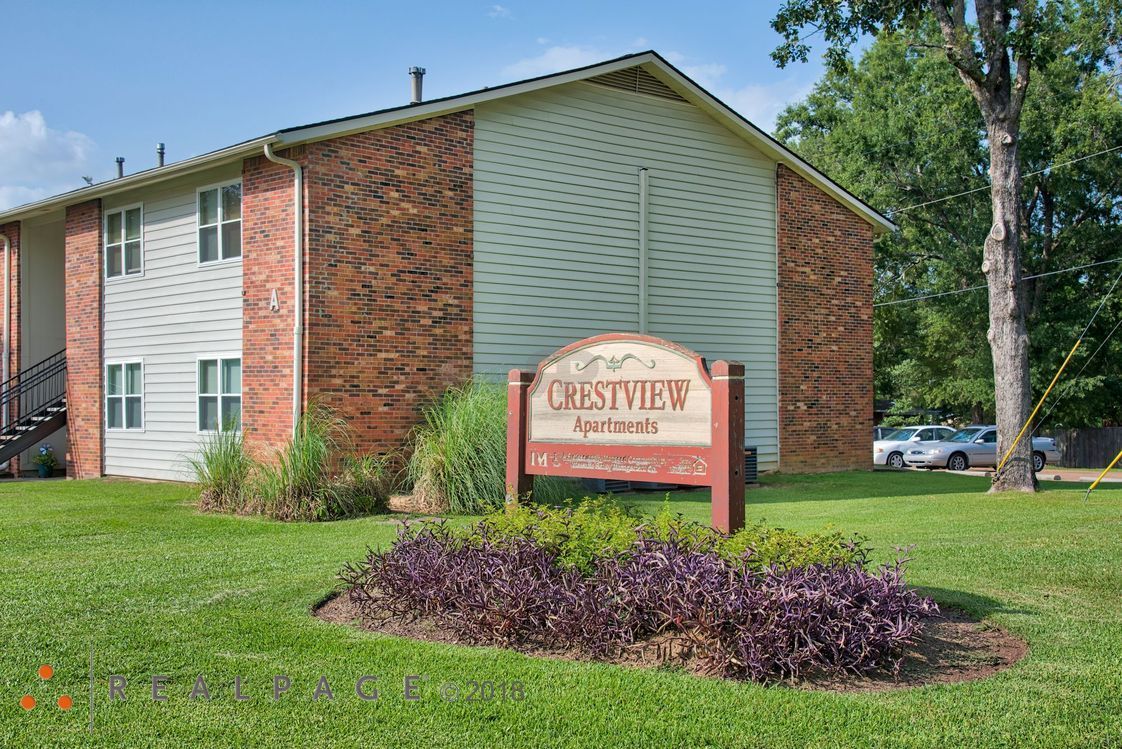 Photo of CRESTVIEW APTS - PEARL. Affordable housing located at 3910 OLD BRANDON RD PEARL, MS 39208