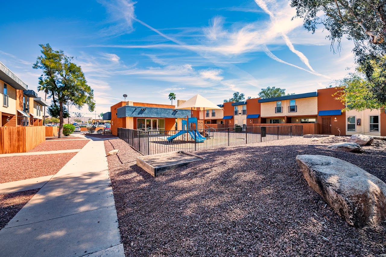 Photo of MIRAFLORES APARTMENTS. Affordable housing located at 4011 N 1ST AVENUE TUCSON, AZ 85719