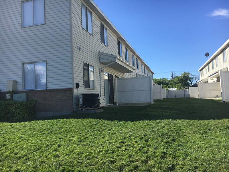 Photo of RIVERVIEW TOWNHOMES. Affordable housing located at 1665 SOUTH RIVERSIDE DRIVE SALT LAKE CITY, UT 84104