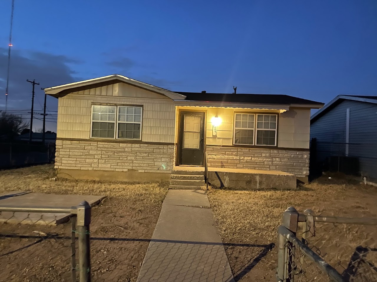 Photo of PARK MEADOWS VILLAS. Affordable housing located at 2502 WEBER DR LUBBOCK, TX 79404