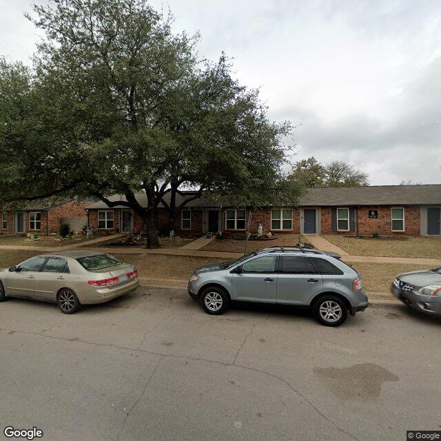 Photo of ROUND ROCK OAK GROVE at 900 WESTWOOD DR ROUND ROCK, TX 78681