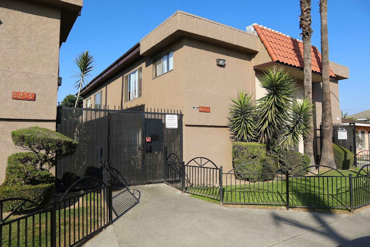 Photo of CUDAHY GARDENS. Affordable housing located at 4343 ELIZABETH ST CUDAHY, CA 90201