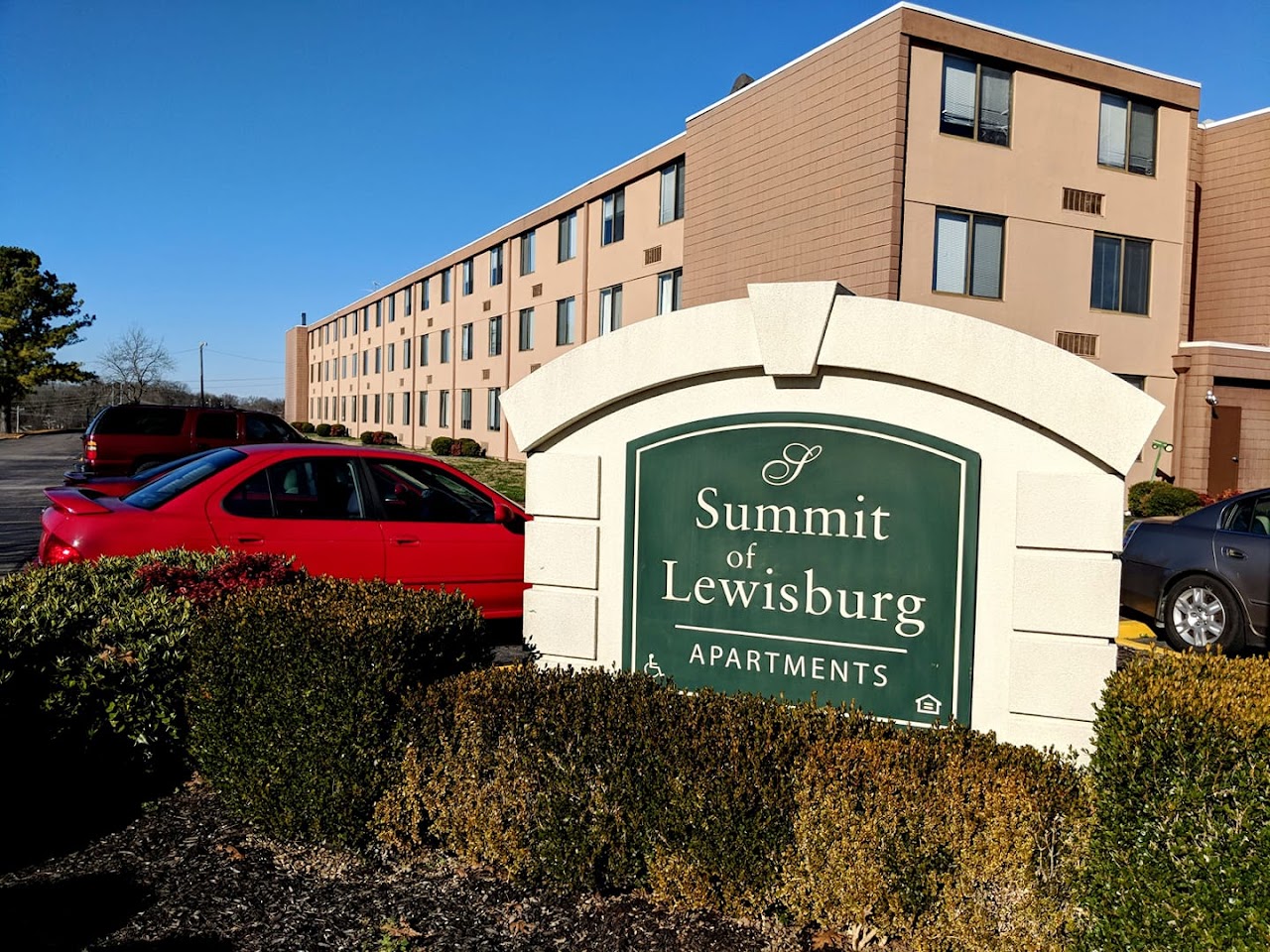 Photo of LEWISBURG SUMMIT APARTMENTS. Affordable housing located at 730 FRANKLIN AVE LEWISBURG, TN 37091