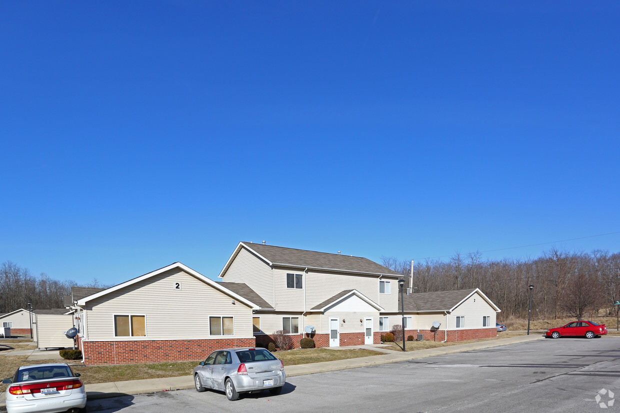 Photo of ALTON SQUARE APTS. Affordable housing located at 1 WOODVIEW CT ALTON, IL 62002