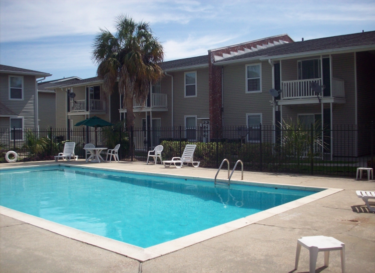 Photo of BELMONT VILLAGE. Affordable housing located at 720 CARROLLWOOD VILLAGE DRIVE GRETNA, LA 70056