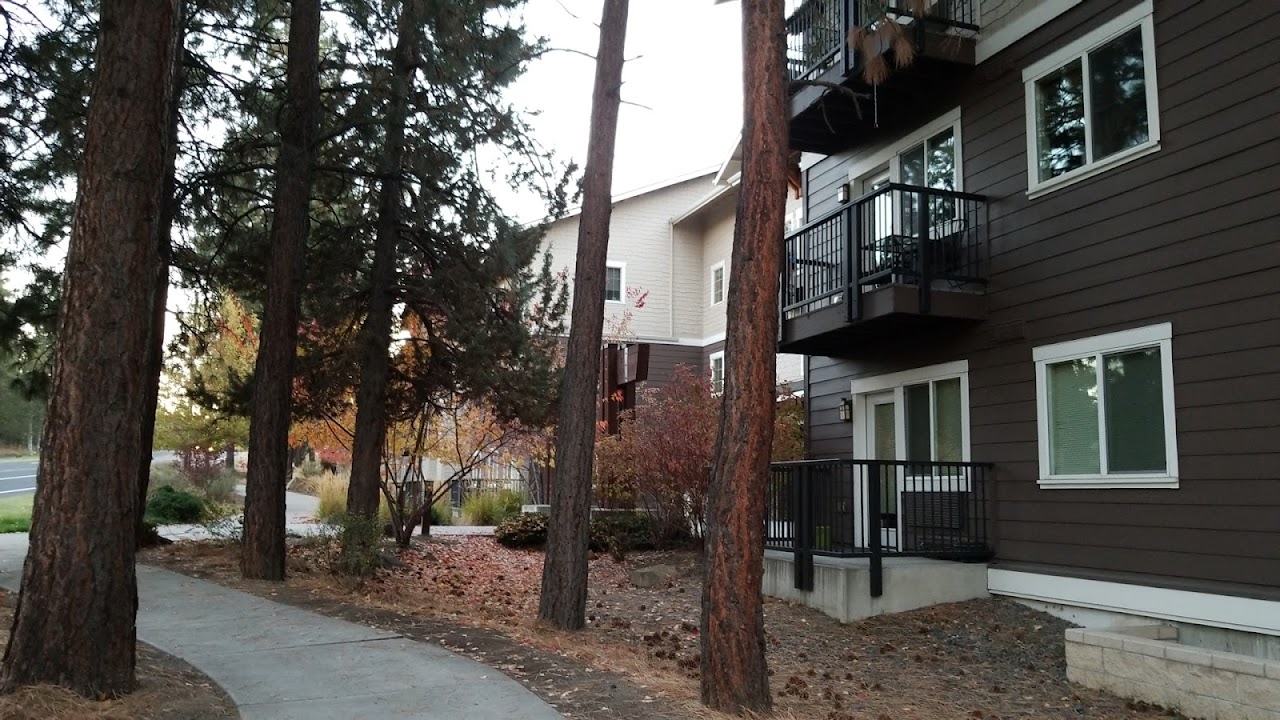 Photo of MOUNTAIN LAUREL LODGE. Affordable housing located at 990 SW YATES DR BEND, OR 97702