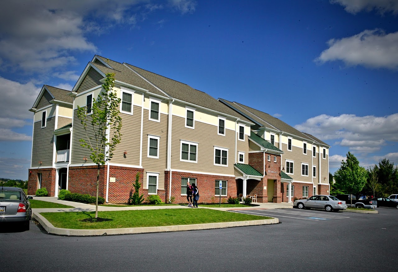 Photo of COUNTRY CLUB APTS at 323 AARON LN LANCASTER, PA 17601