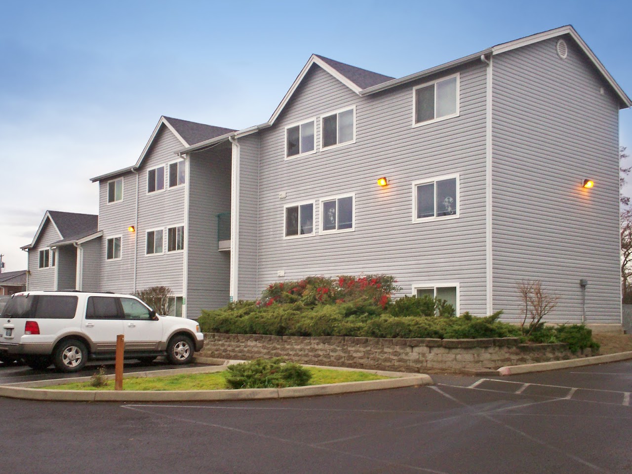 Photo of COTTONWOOD GLEN. Affordable housing located at 1371 FAIR STREET CLARKSTON, WA 99403