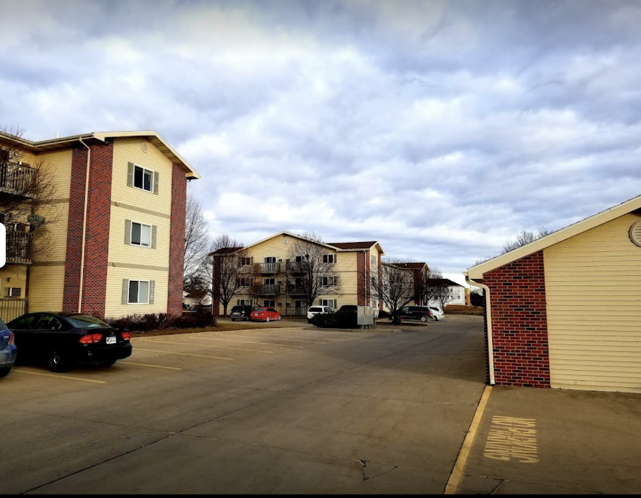 Photo of ROLLING MEADOWS APTS. Affordable housing located at 701 16TH ST SW WAVERLY, IA 50677