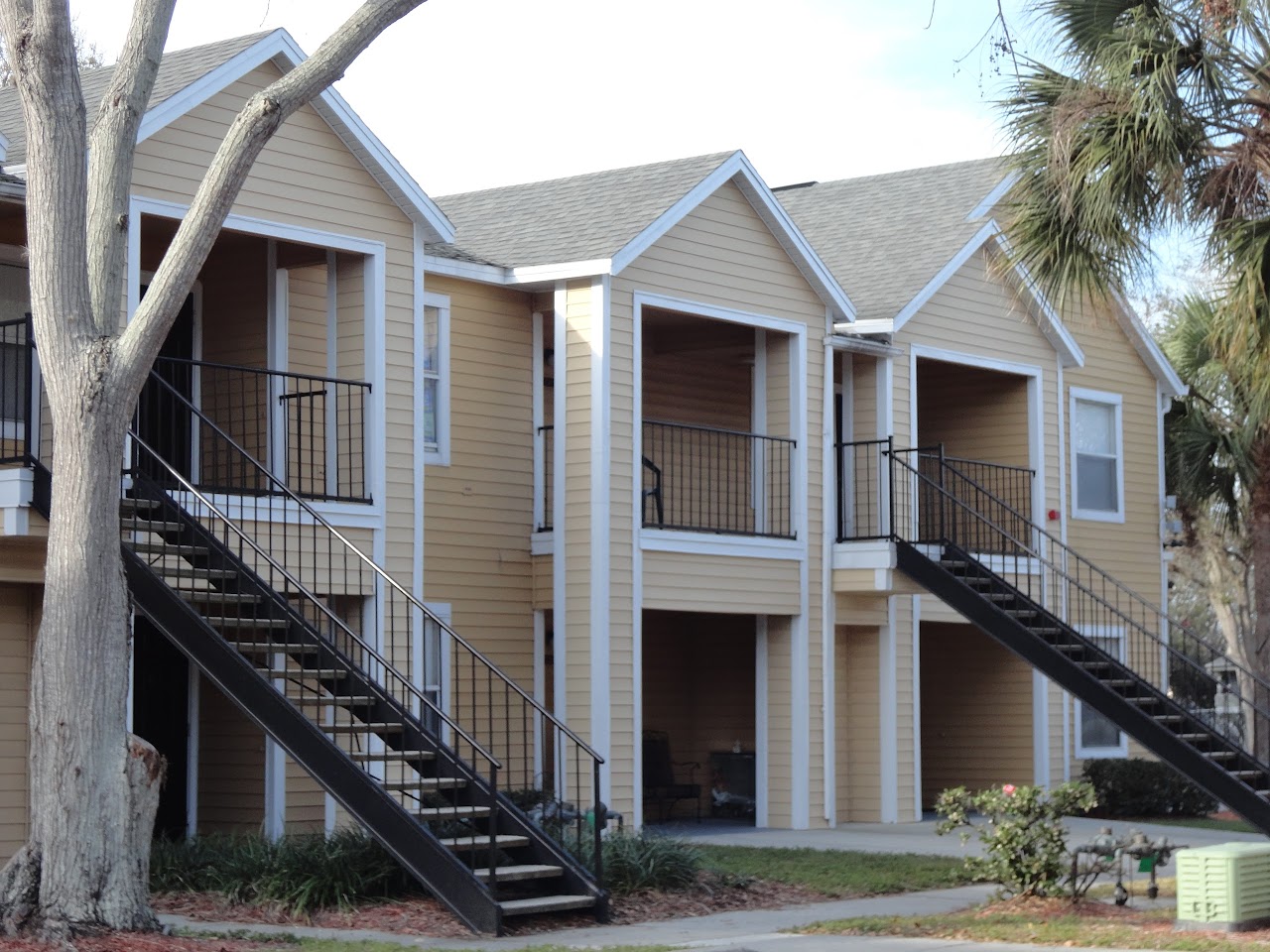 Photo of MIRA LAGOS. Affordable housing located at 358 34TH AVE DRIVE EAST BRADENTON, FL 34208