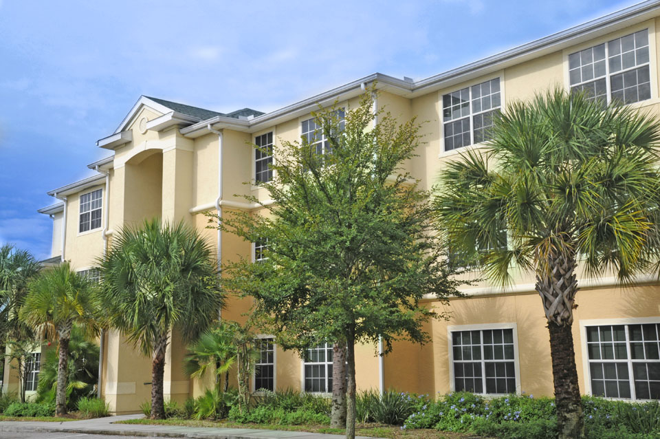Photo of MERIDIAN POINTE. Affordable housing located at 2450 E HILLSBOROUGH AVE TAMPA, FL 33610
