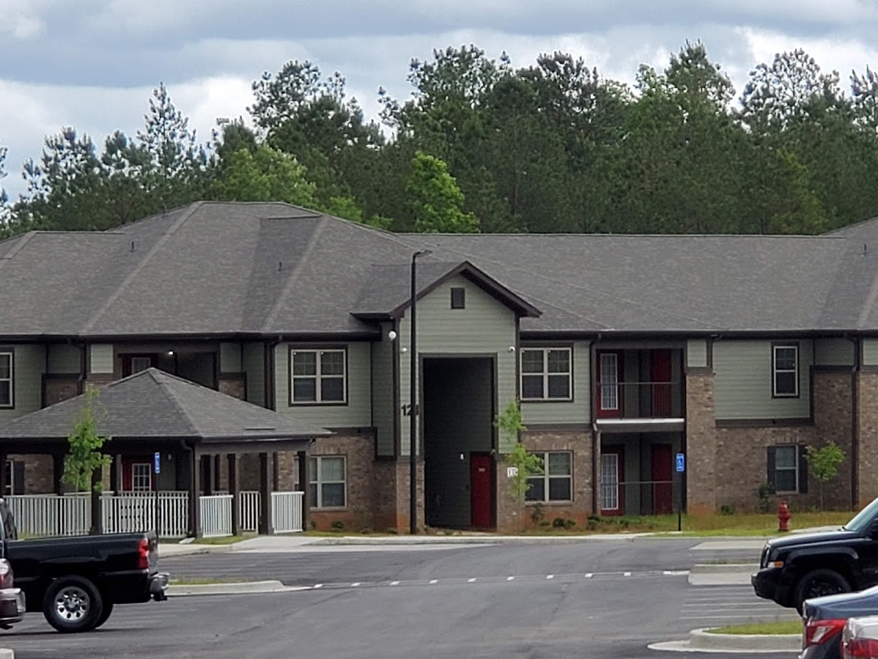 Photo of THE LODGES ON LINCOLN. Affordable housing located at 52 TOWER DRIVE SELMA, AL 36701