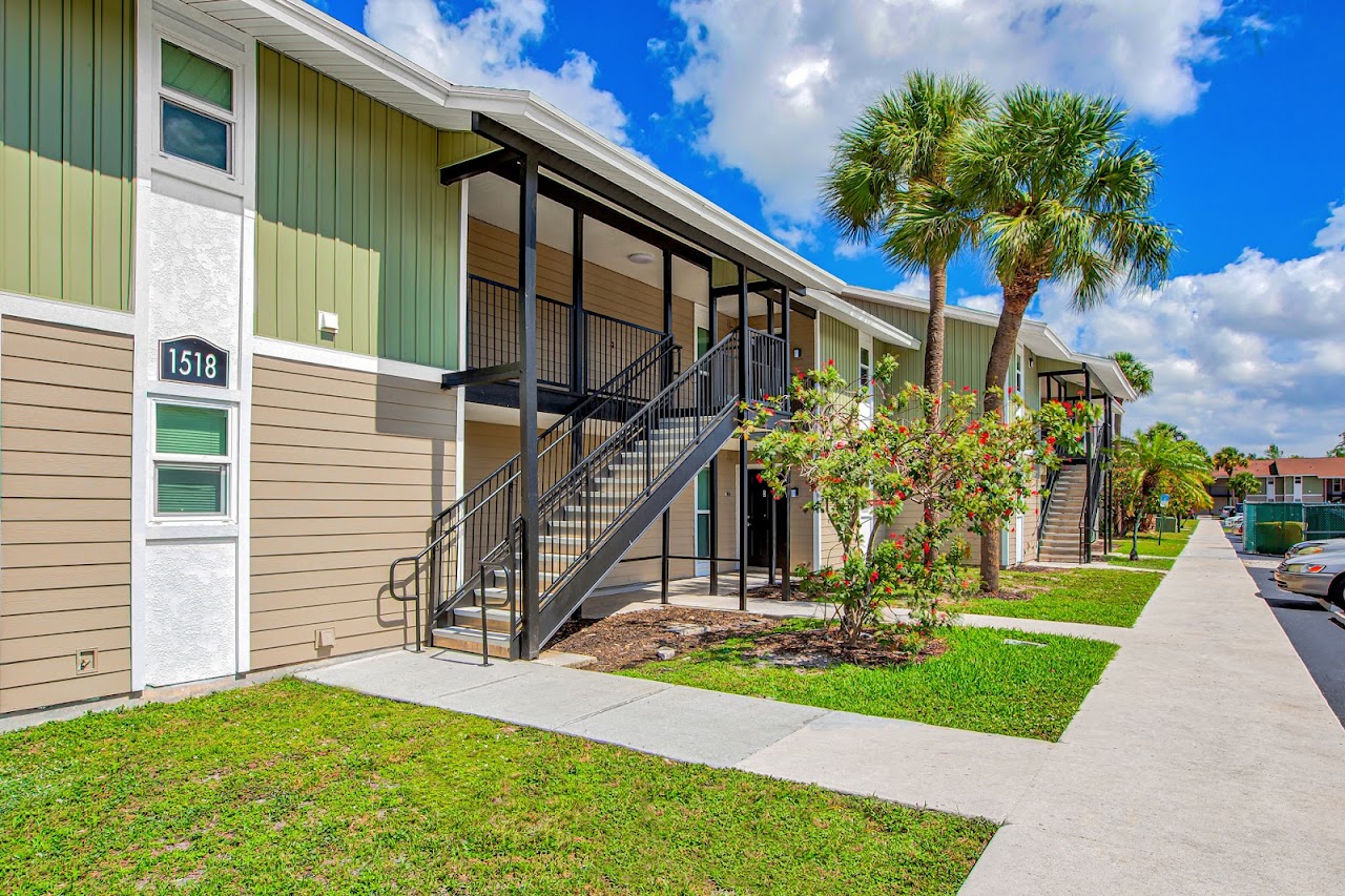 Photo of MALLARDS LANDING. Affordable housing located at 1598 QUAIL DR WEST PALM BEACH, FL 33409