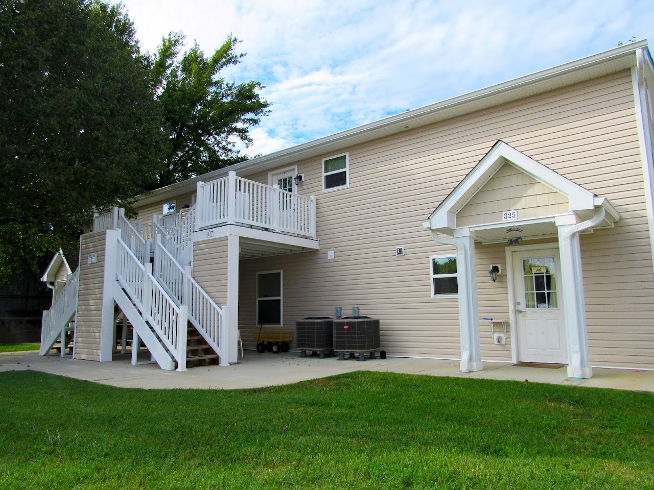 Photo of JACOB'S CROSSING. Affordable housing located at 909 W COLLEGE ST RIO GRANDE, OH 45674