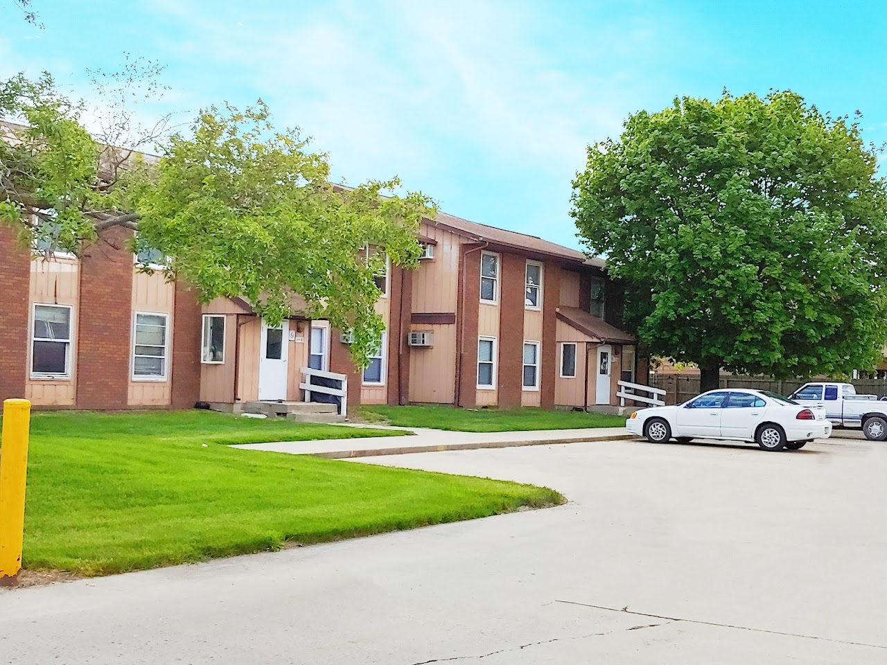 Photo of LINCOLN NORTHSIDE APTS. Affordable housing located at 2305 RAILSPLITTER AVE LINCOLN, IL 62656