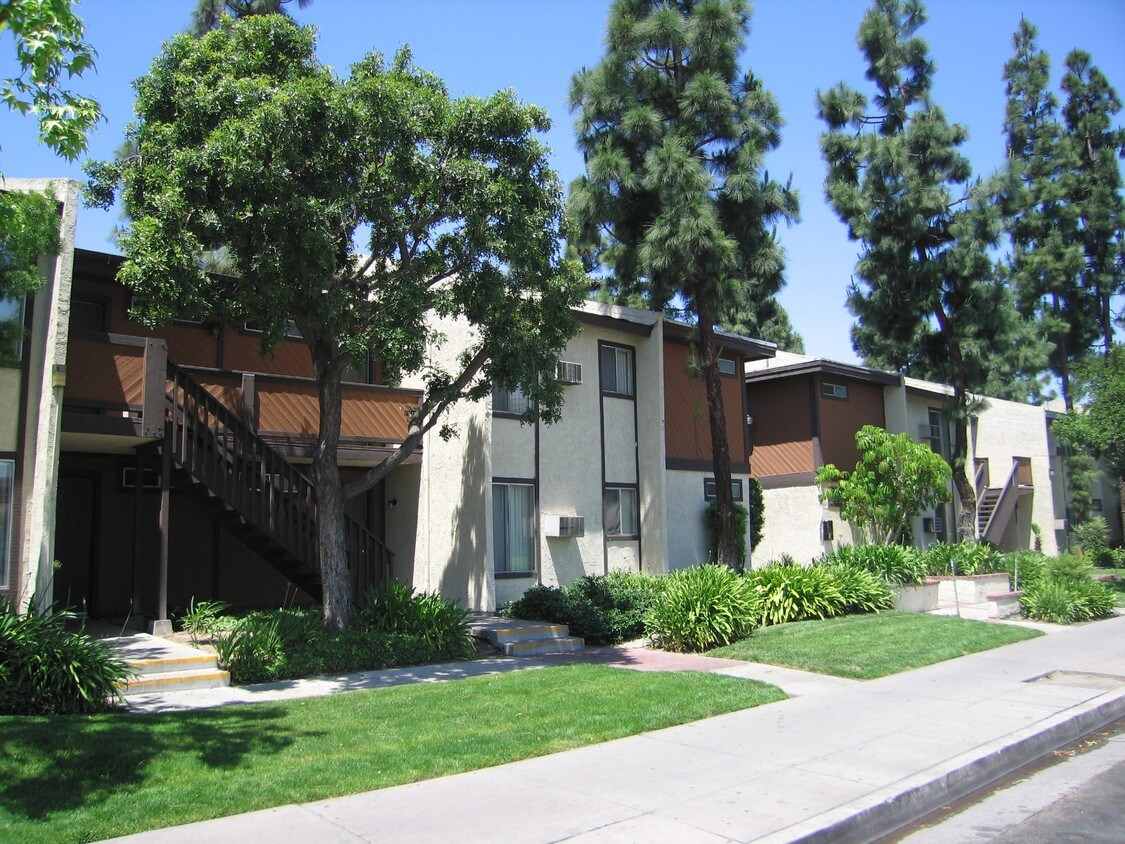 Photo of CYPRESS VILLA APTS. Affordable housing located at 900 N CYPRESS ST LA HABRA, CA 90631