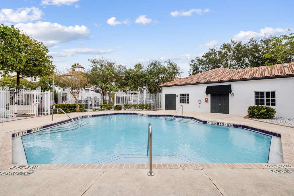 Photo of VENICE COVE. Affordable housing located at 711 NW 19TH ST FT LAUDERDALE, FL 33311