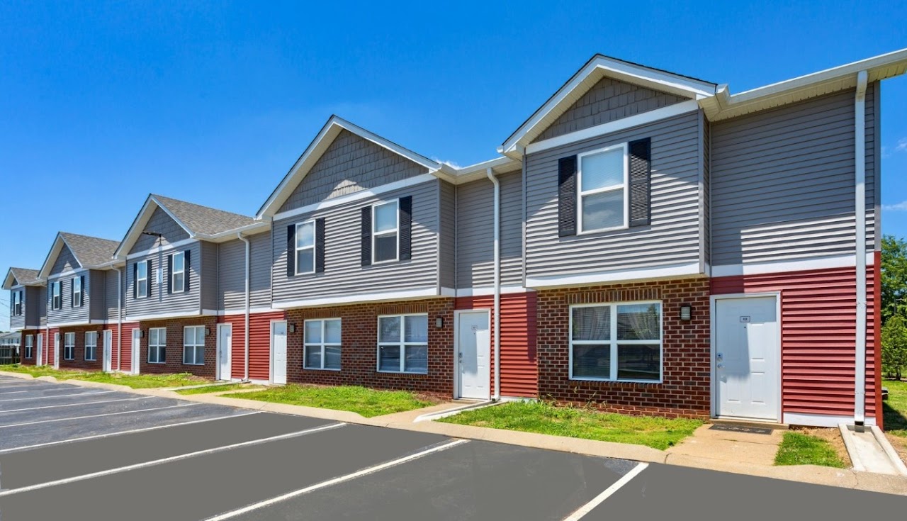 Photo of KING'S CROSSING. Affordable housing located at 1710 E NORTHFIELD BLVD MURFREESBORO, TN 37130